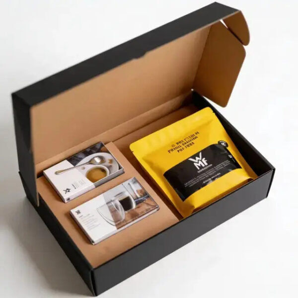 WELLCOME KIT CAFE WMF (2 VASOS/6 CUCHARILLAS/CAFE)